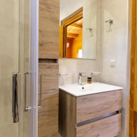Apartment Agrelia Homes Dragano
